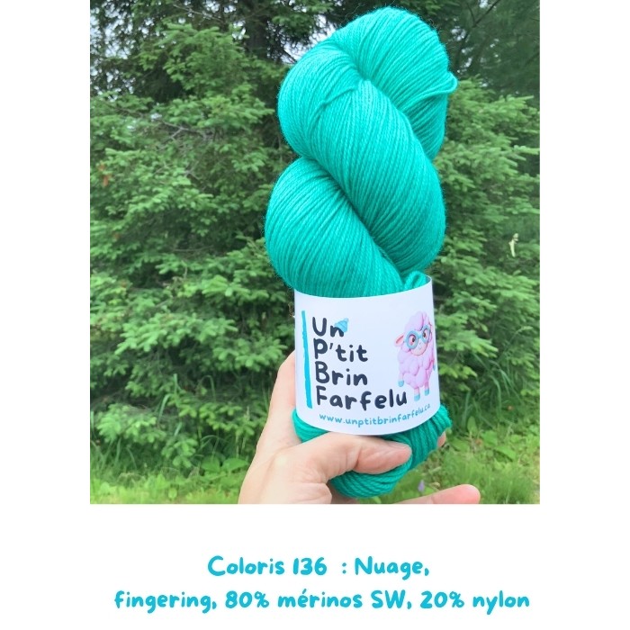 Nuage fingering: Coloris 136, Manon fait un pique-nique.