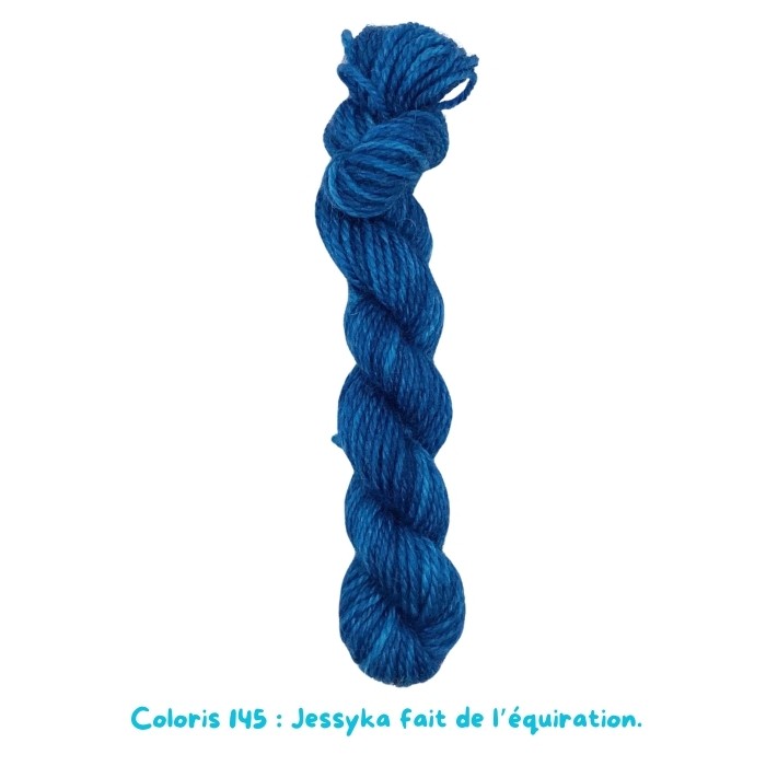 Coloris 145 : Jessyka fait de l'équitation. 